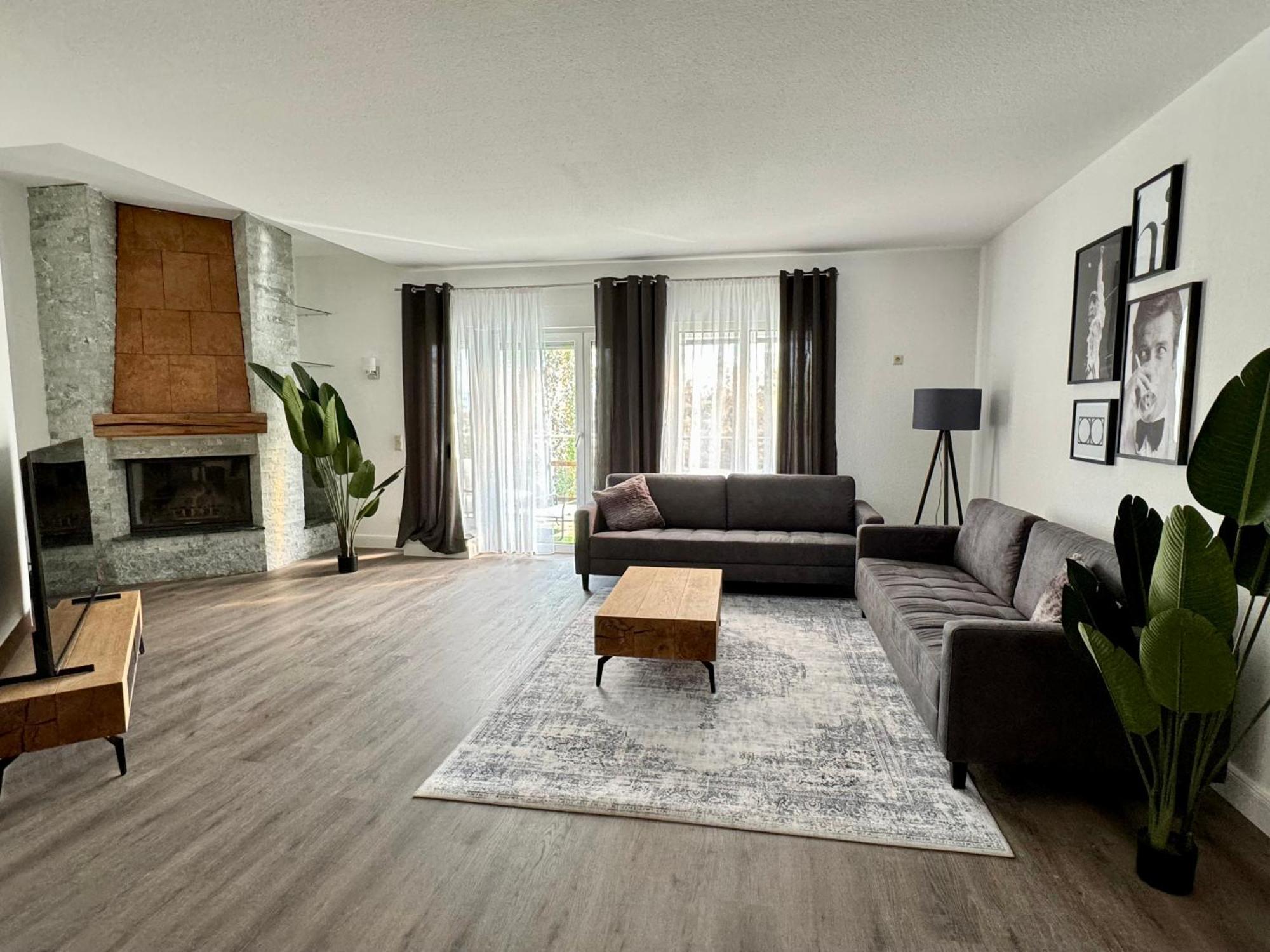 220 Qm Penthouse Wohnung Mit Fahrstuhl - Ohne Spa City Airport City Airport Mannheim Exterior foto